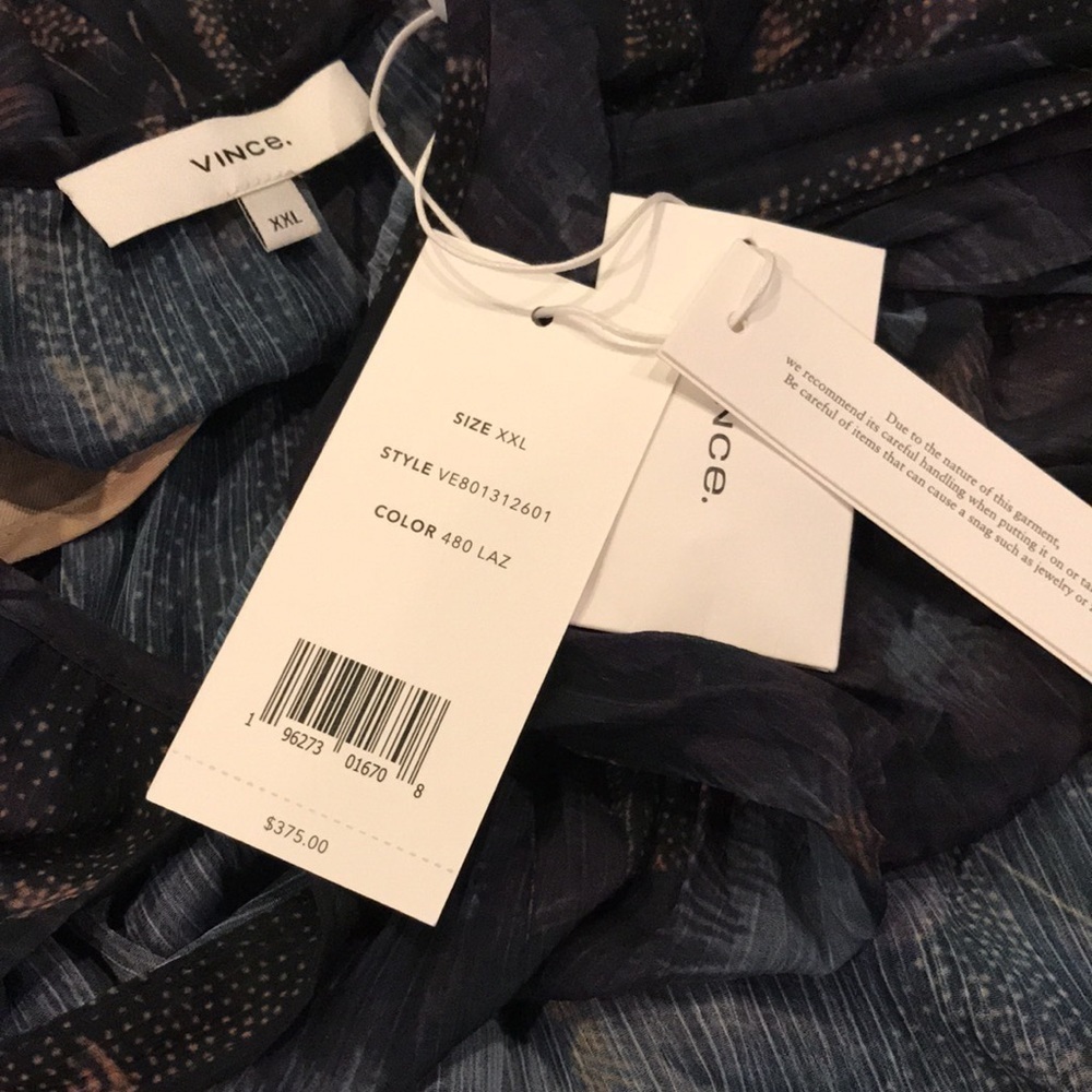 Price firm New VINCE Lazuli Deco Floral Pleated Blouse Size XXL - Picture 9 of 13